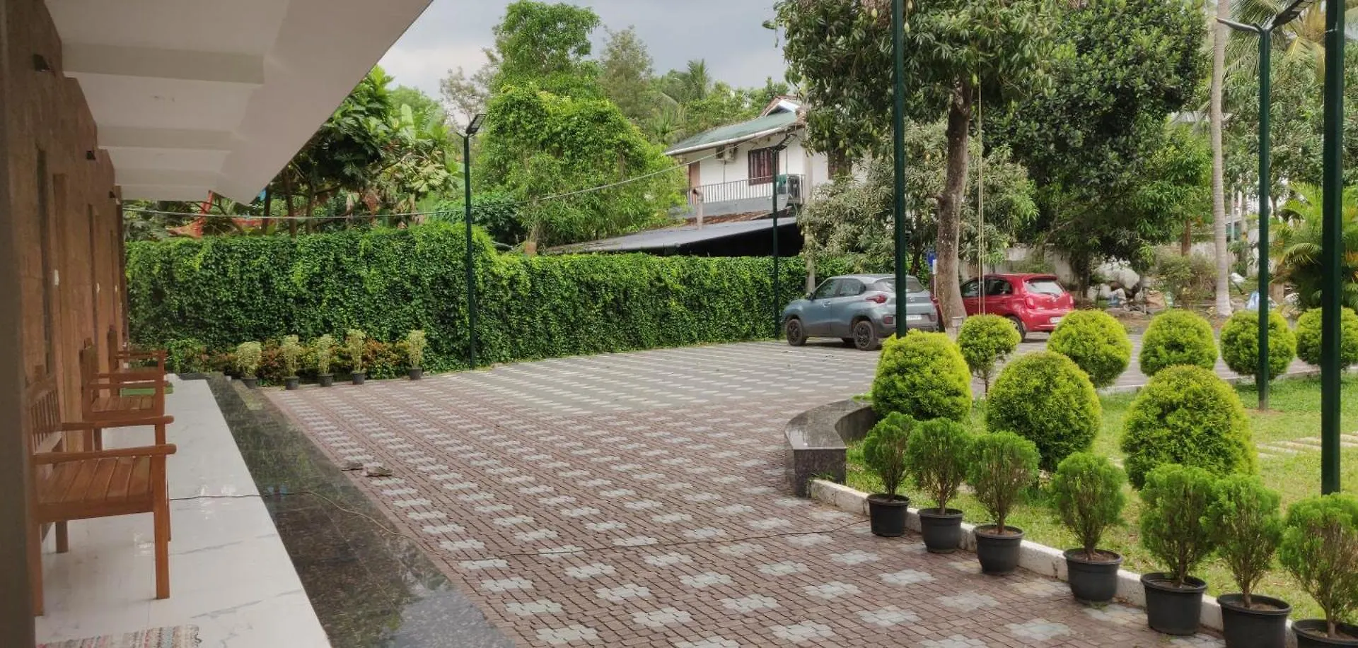 Dolphin Enclave Service Studio Apartments Kalpetta