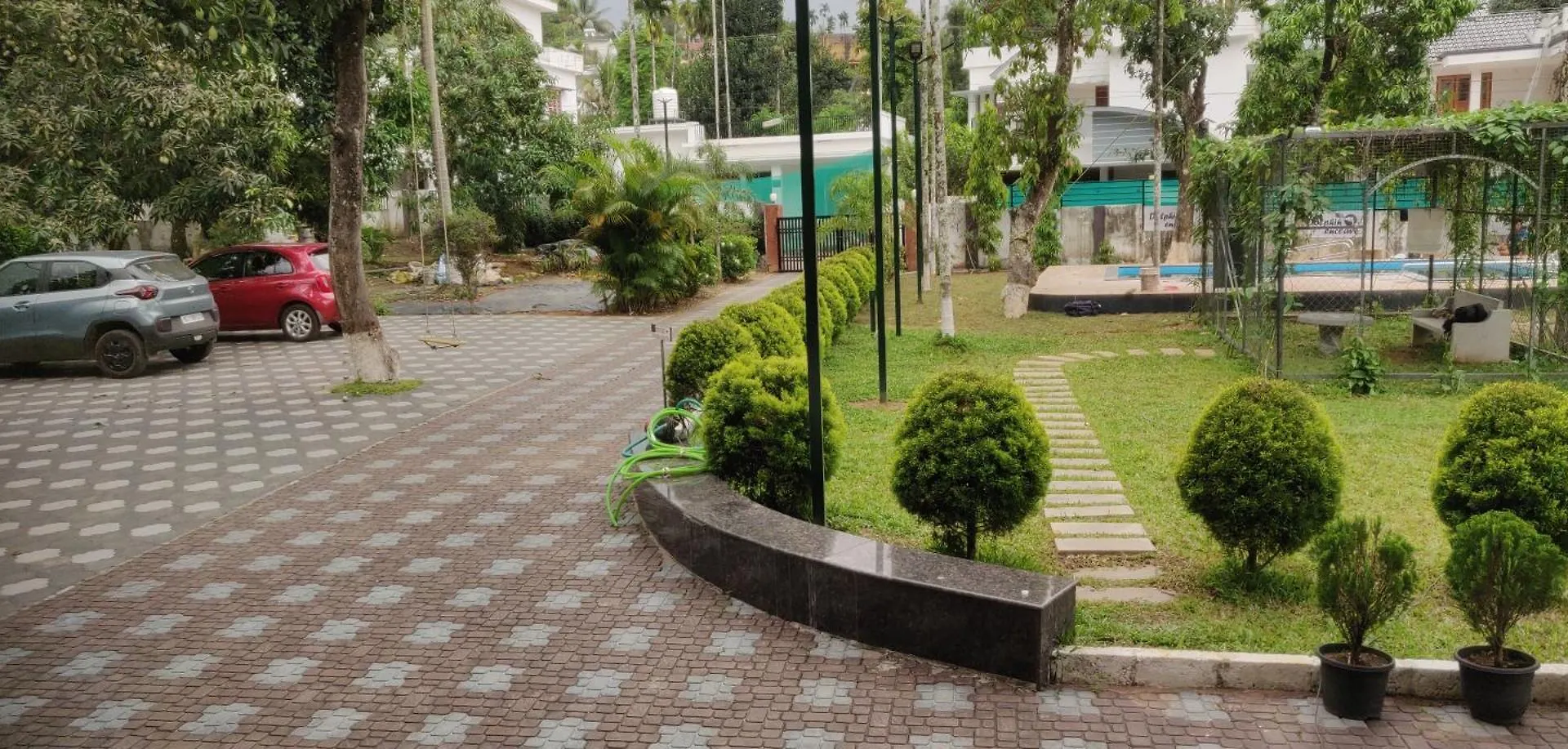 Dolphin Enclave Service Studio Apartments Kalpatta