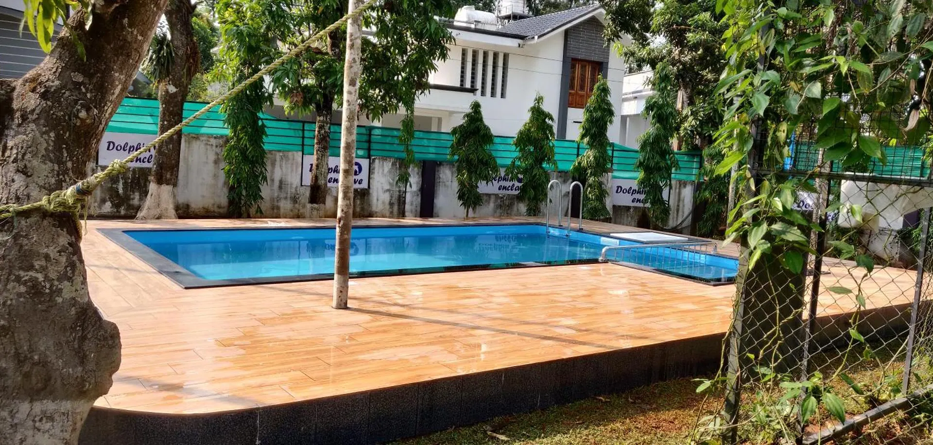 Dolphin Enclave Service Studio Apartments Kalpatta